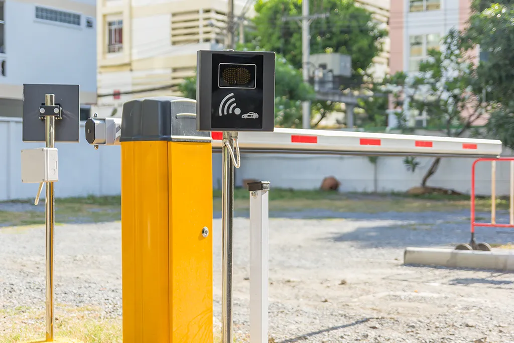 Control de acceso vehicular: Tecnología y seguridad en estacionamientos empresariales